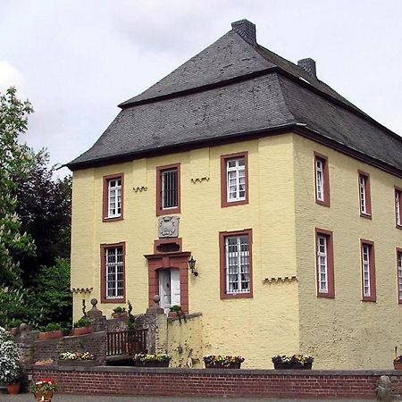 Charmante Ferienwohnungen Auf Reitstall Wasserburg Anstel - Ein Ort Zum Wohlfuehlen Und Entspannen Rommerskirchen Luaran gambar